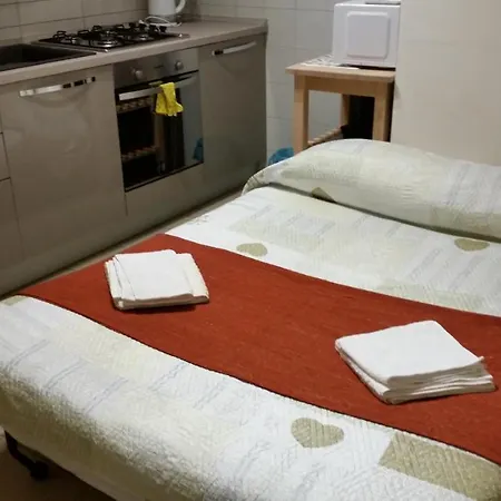 Studio Flat 111 Via Francesco Zanardi * בולוניה